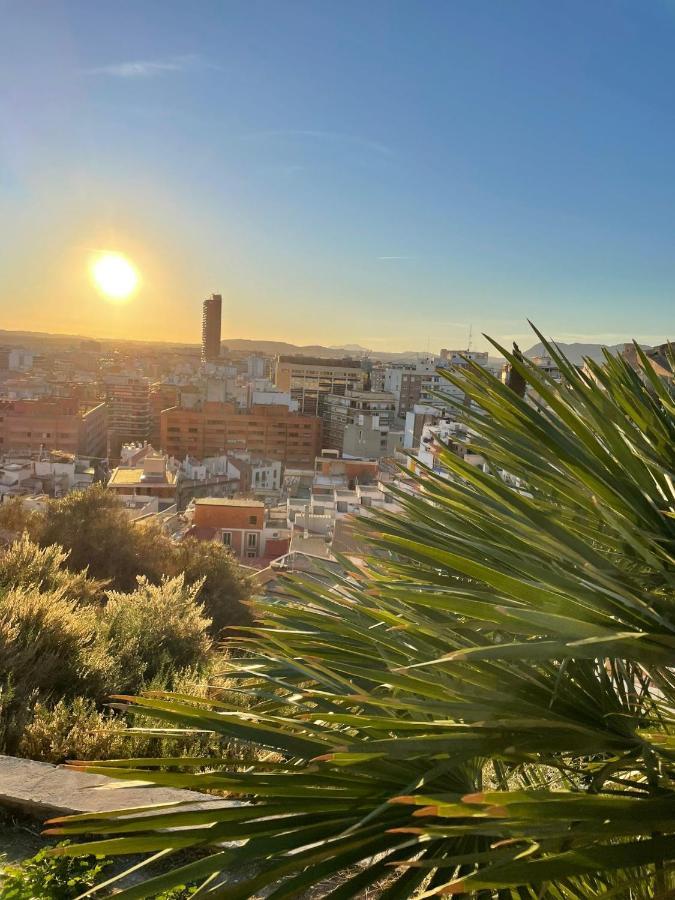 Hanna'S Estudio Deluxe Alicante Exterior foto